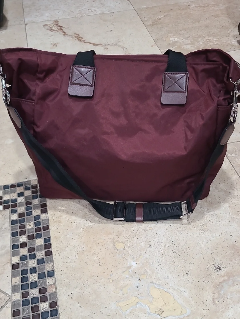 Marc Jacobs Baby Diaper Bag in Burgundy. It does not come With Changing Pad.